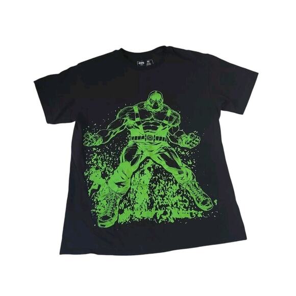 Batman Bane Graphic Tee Medium Black Neon Green Superhero DC Comics Shirt - Picture 1 of 5
